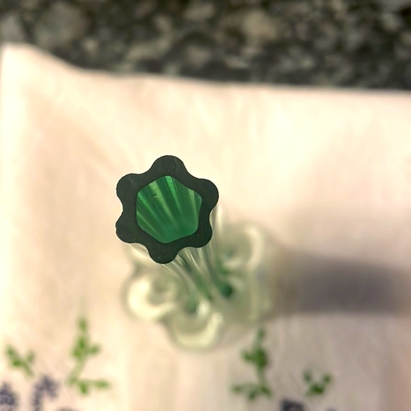 Elephant Foot 6” Bud Vase; Elegant
Twisted Green Vintage Glass - Picture 3 of 4